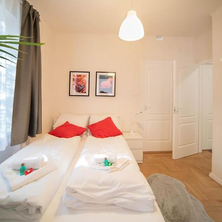 Free Parking Riverwalk Home - 4 Ppl,Wi-Fi,Ac, Tv Budapest Exterior photo