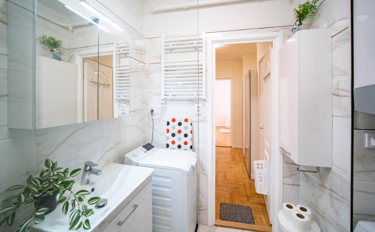 Free Parking Riverwalk Home - 4 Ppl,Wi-Fi,Ac, Tv Budapest Exterior photo