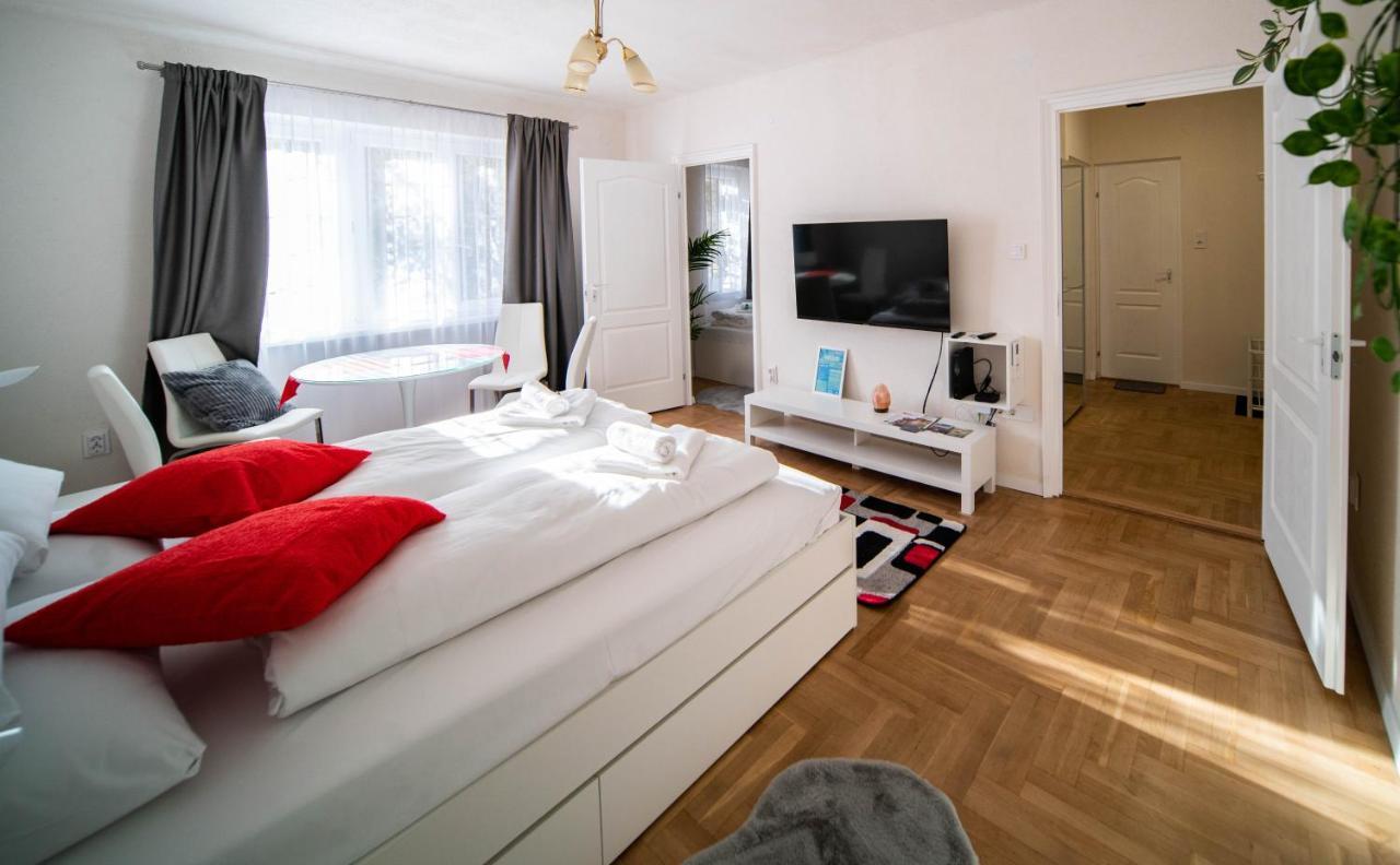 Free Parking Riverwalk Home - 4 Ppl,Wi-Fi,Ac, Tv Budapest Exterior photo